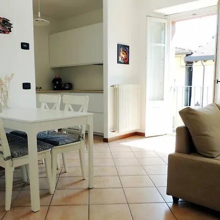 La Piazza Al Lago - A 40 Metri Dal Lago Манделло-дель-Ларио