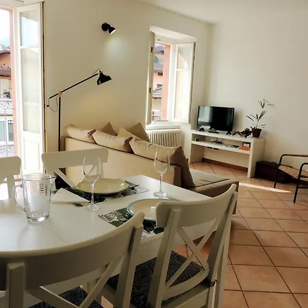 La Piazza Al Lago - A 40 Metri Dal Lago *