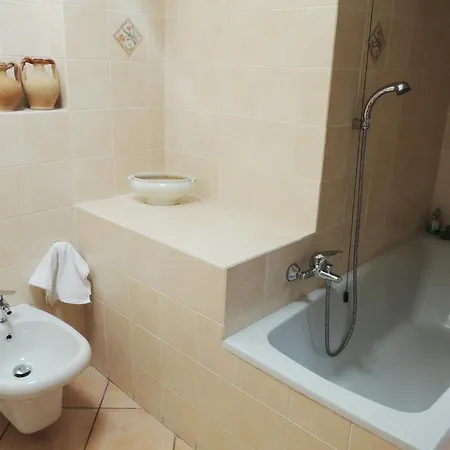 La Piazza Al Lago - A 40 Metri Dal Lago * Манделло-дель-Ларио