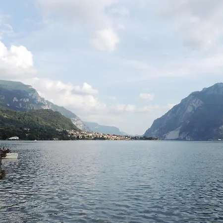 La Piazza Al Lago - A 40 Metri Dal Lago * Mandello del Lario